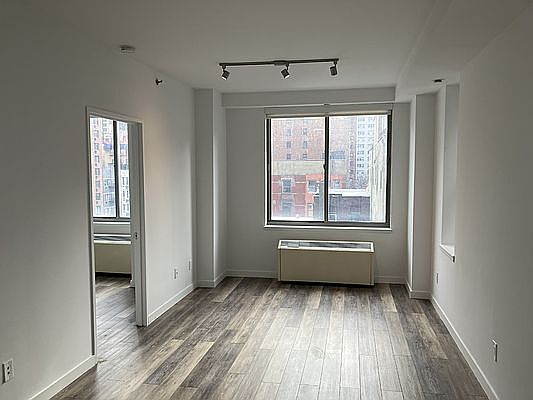 1st image of 556 3rd Ave APT 604