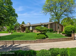 30W010 Smith Rd, West Chicago, IL 60185