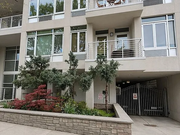 282 21st St APT 2, Brooklyn, NY 11215