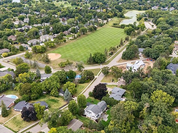 3rd image of 5413 Doncaster Way