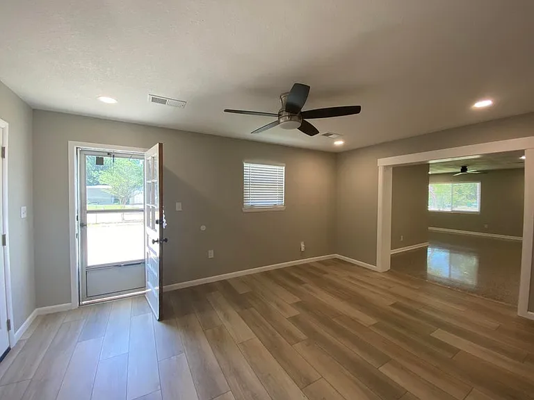 400 Argyle Ct — Photo 16