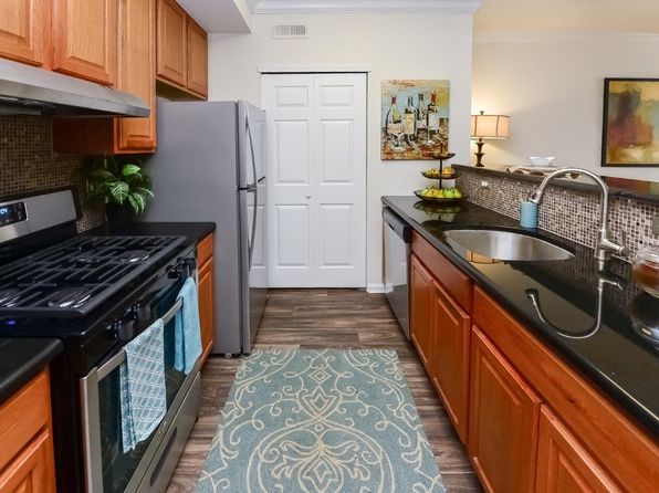 Bishops View Apartments and Townhomes | 2395 New Jersey, Cherry Hill, NJ