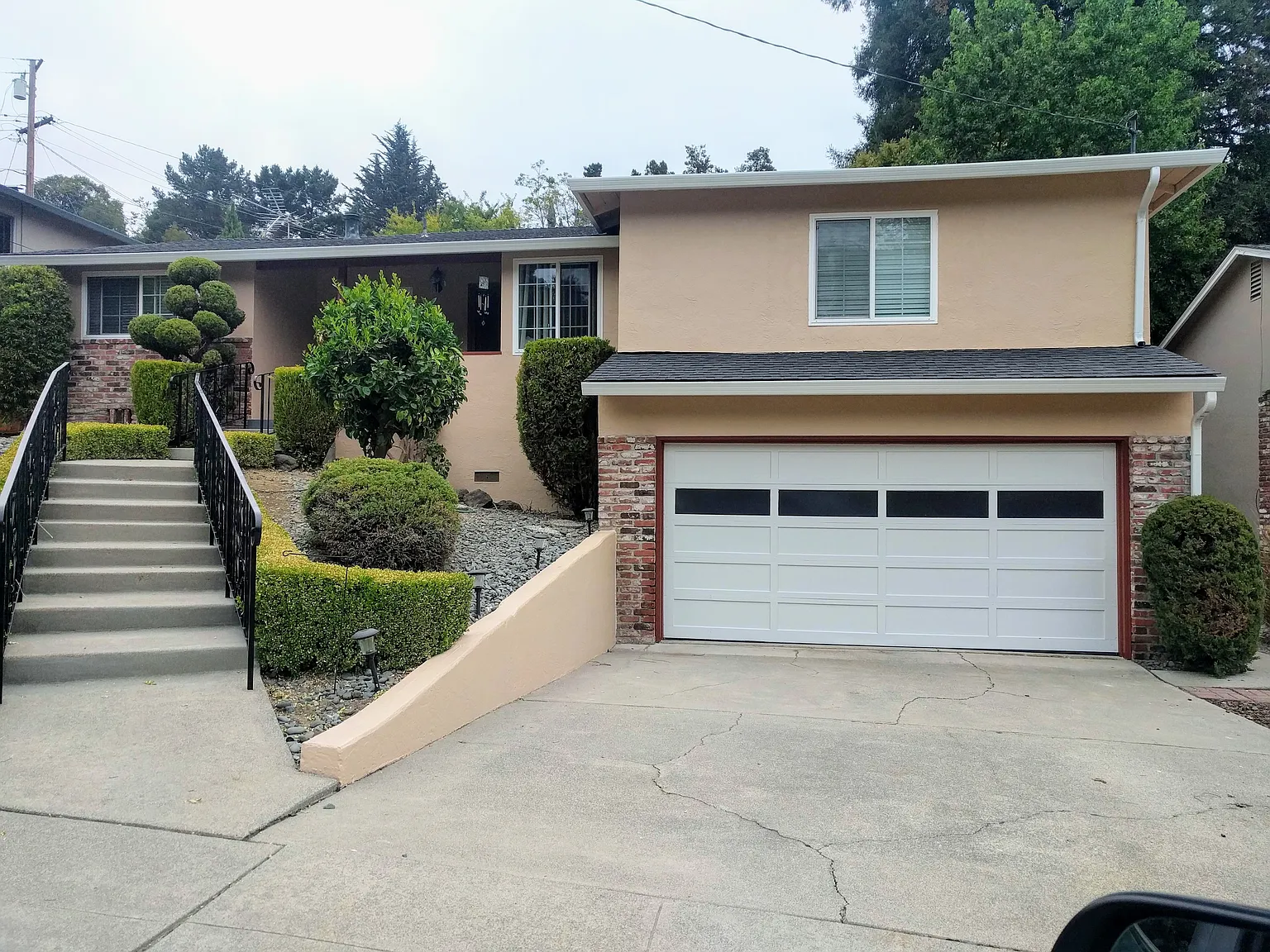 18322 Joseph Dr photo 1