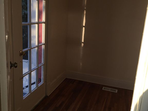 2nd image of 127 Hayden St #2