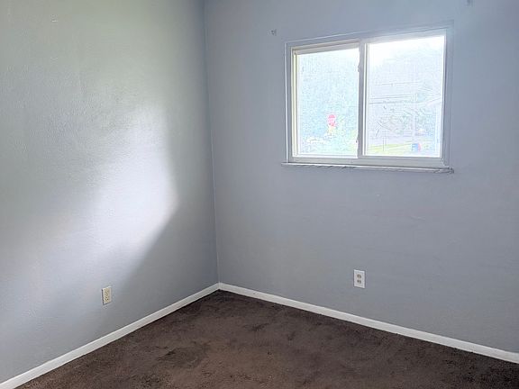 4th image of 675 Grace Ave