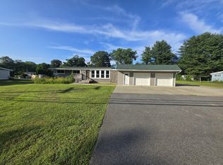 371 Fitchville Rd, Bozrah, CT 06334