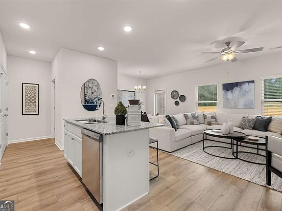 4th image of 1057 Merritt Dr #83
