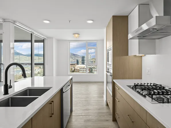 1588 Ellis St #1909, Kelowna, BC V1Y 8L1
