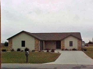 9313 E Ponderosa Dr, North Webster, IN 46555