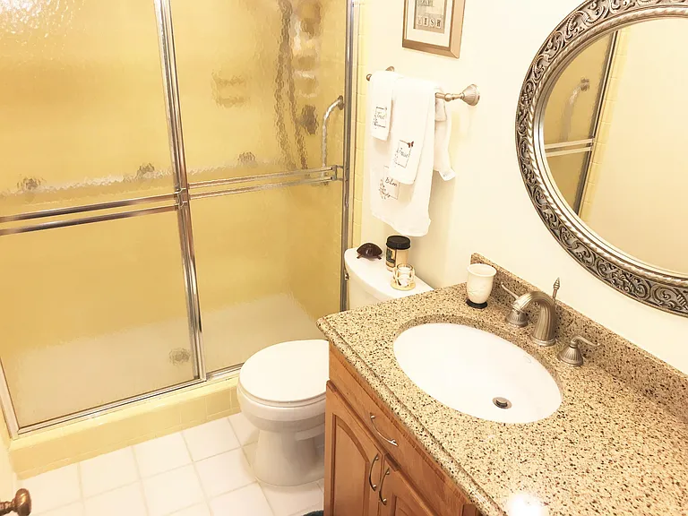 577 Lakeside Dr — Photo 18