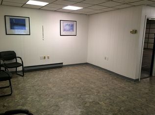 2001 County St, Reading, PA 19605