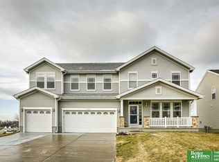 5416 S 161st St, Omaha, NE 68135