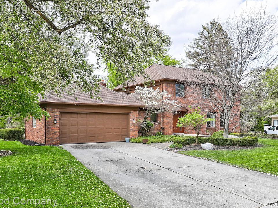 1st image of 2584 Devonwood Dr