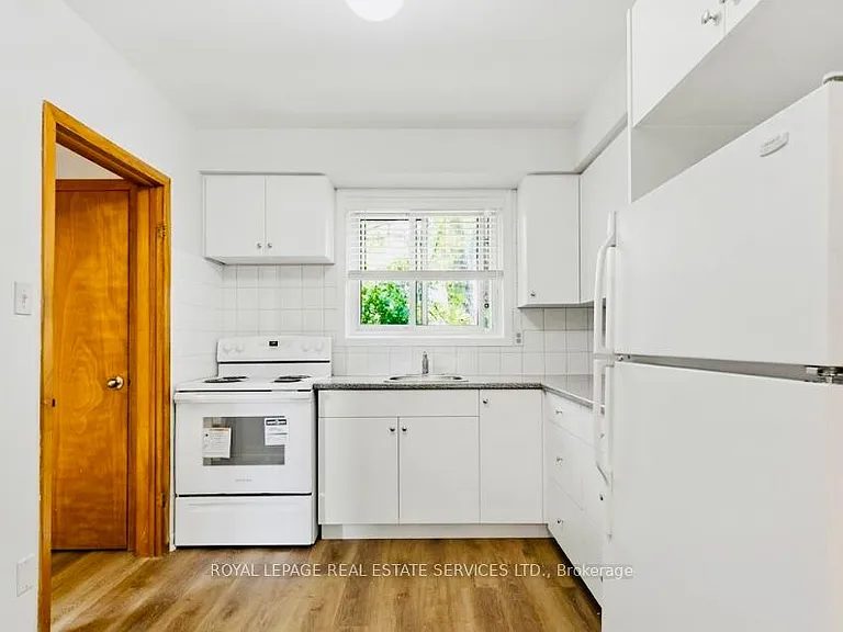50 Peter St N #2 — Photo 11