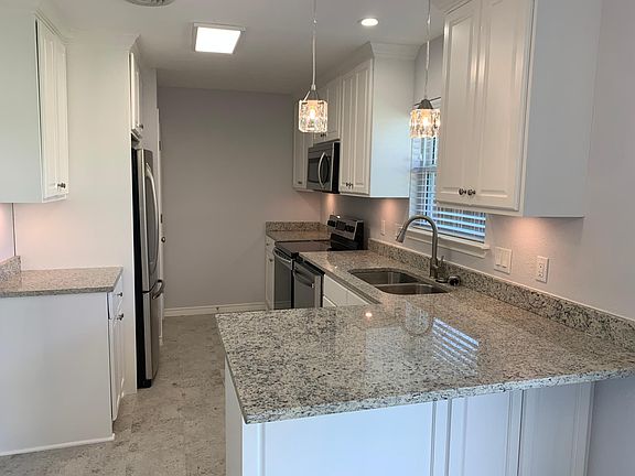 2nd image of 8619 Stillwater Dr
