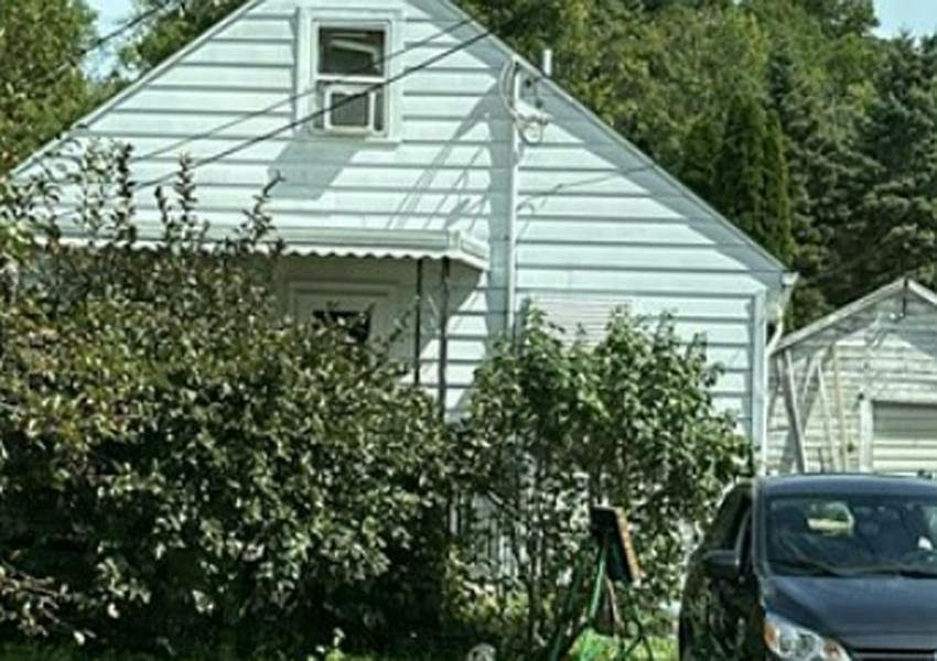 1st image of 708 N Eifert Rd