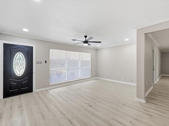 2nd image of 3748 Drexel Ave