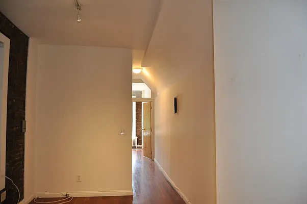 Rented by Sky Management | media 53