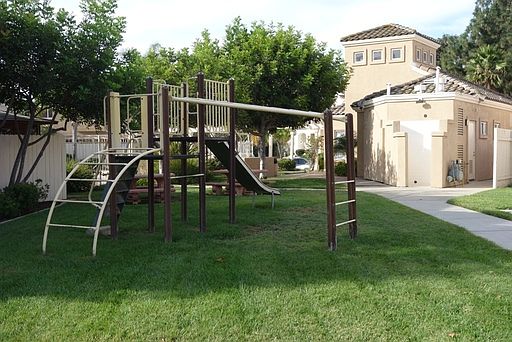 4th image of 3927 Kaplan Way