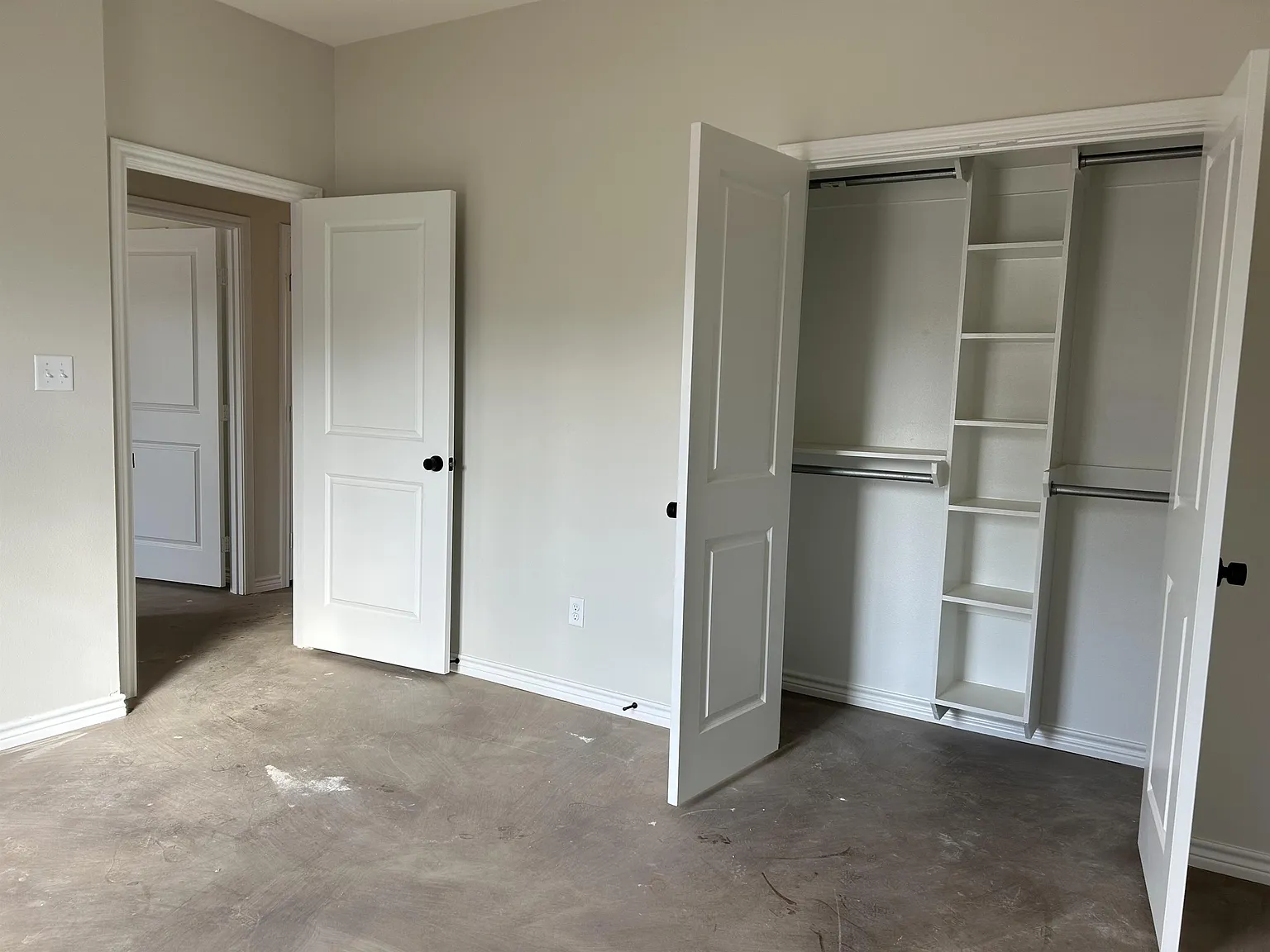 1604 New England Road - adv 3 bed - 0 — Photo 3