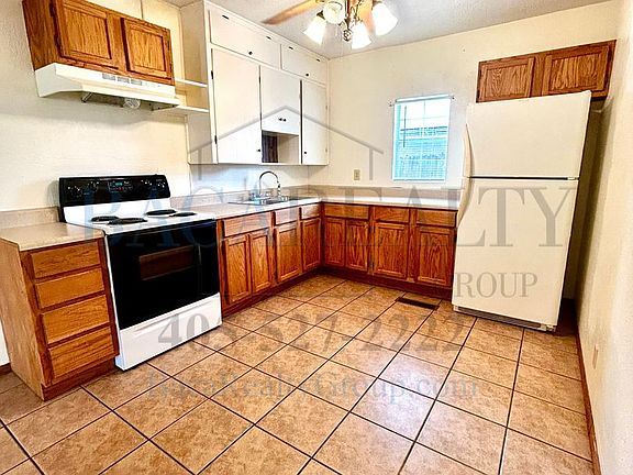 4th image of 110 E Jenkins St
