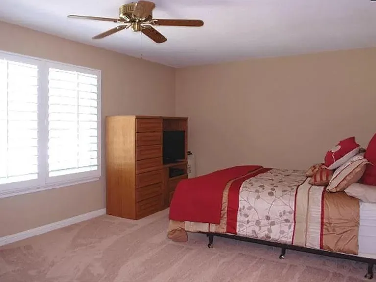1170 Gilbert Ct — Photo 7