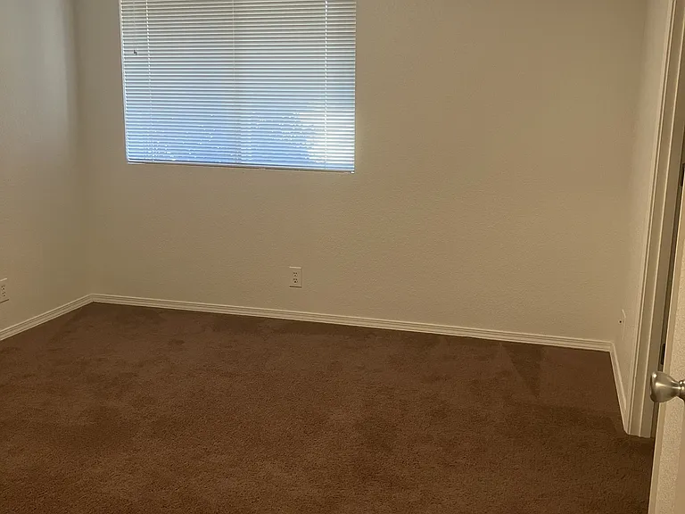 310 NE Terry Ln #2D — Photo 6