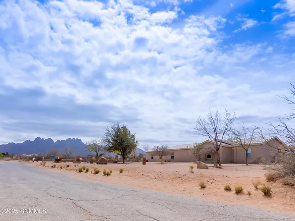 7650 Cortez Dr, Las Cruces, NM 88011