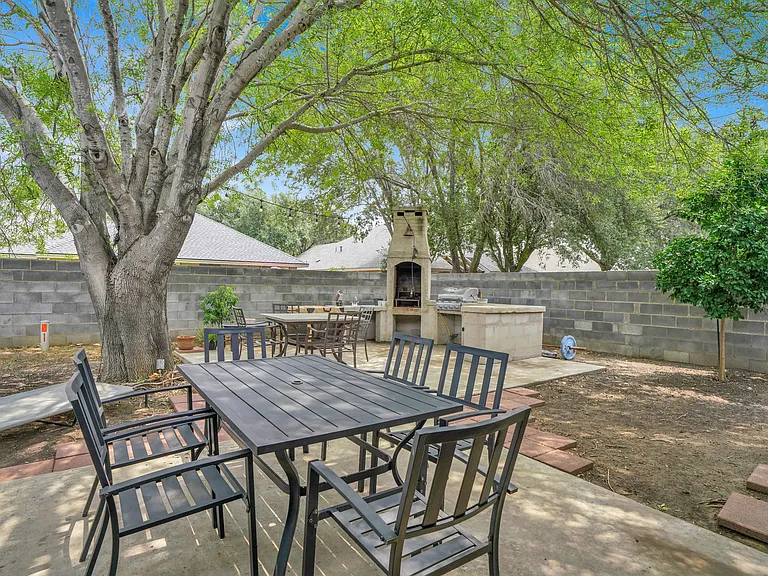 2061 Don Pascual Ln — Photo 17