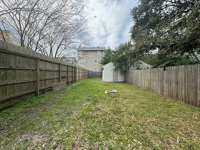 2 bed, 1040 sqft, $1,895 — Photo 3