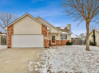 4030 Farmstead St, Wichita, KS 67220