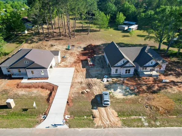 899 Barfield, Cowarts, AL 36321