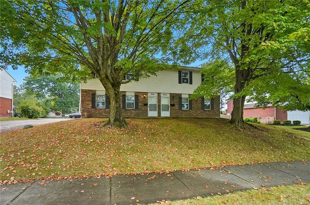 3 bed, 2.5 bath, 1440 sqft, $1,650 — Photo 3