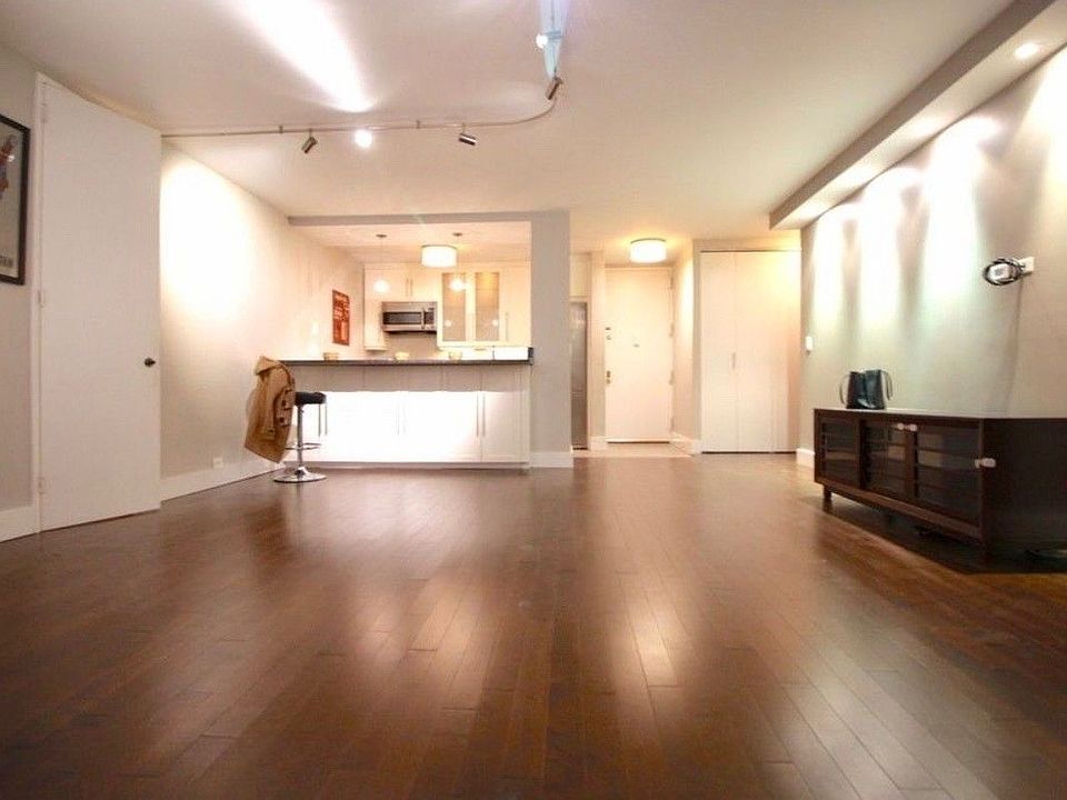 1st image of 393 W 49th St APT 3GG