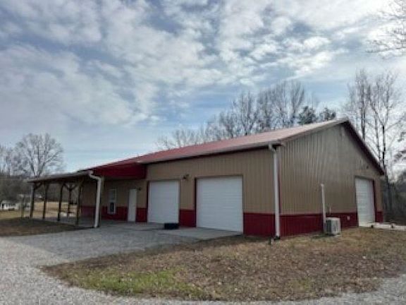 5th image of 627 Pleasant Hill Rd