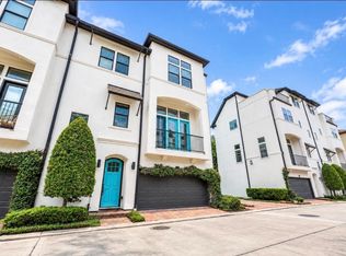 8822 Lakeshore Bend Dr, Houston, TX 77080