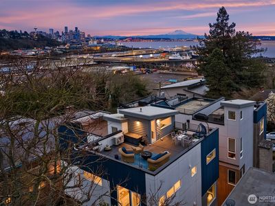 2330 W Plymouth Street #B, Seattle, WA, 98199