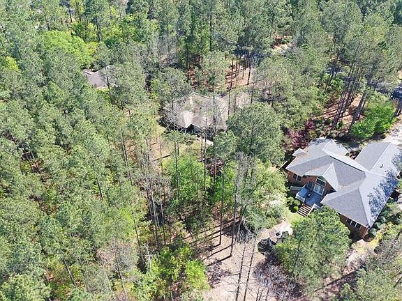 4th image of 261 Davenport Ln