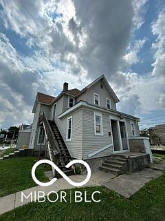 3rd image of 1224 E Main St