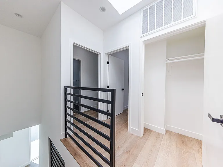 11311 Collins St — Photo 26