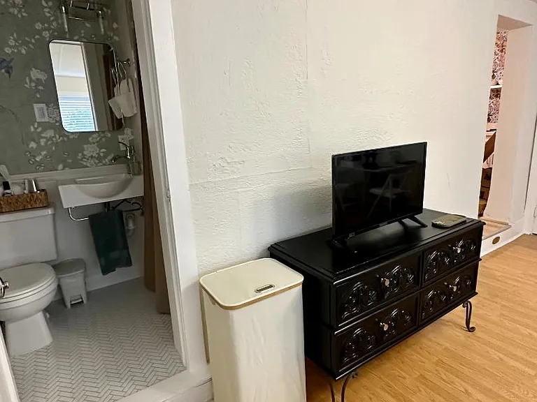 Unit Photo