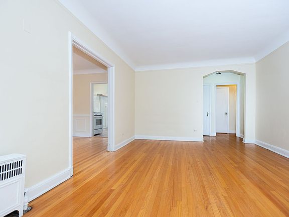 4th image of 1035 Washington Blvd #1039-2