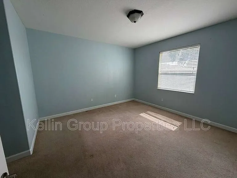 3852 Hampton Hills Dr — Photo 9