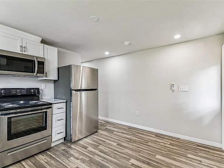 1006 E 26th Ave #1 — Photo 3