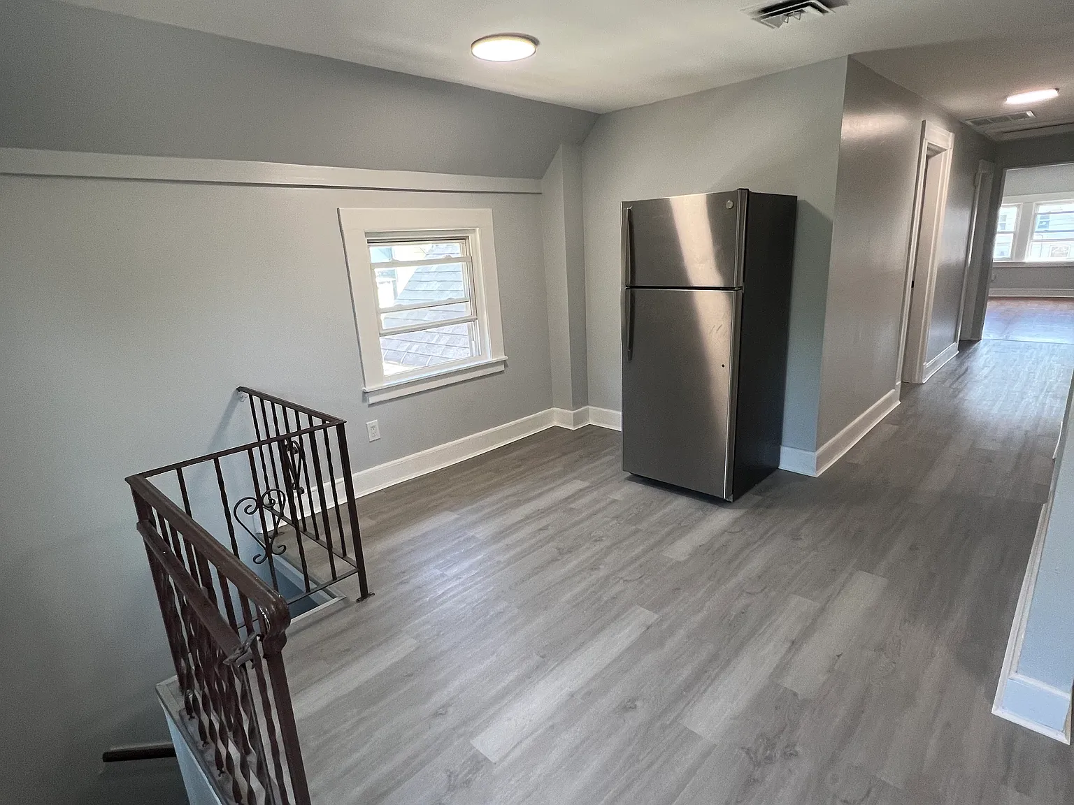2 bed, 800 sqft, $1,700 — Photo 1