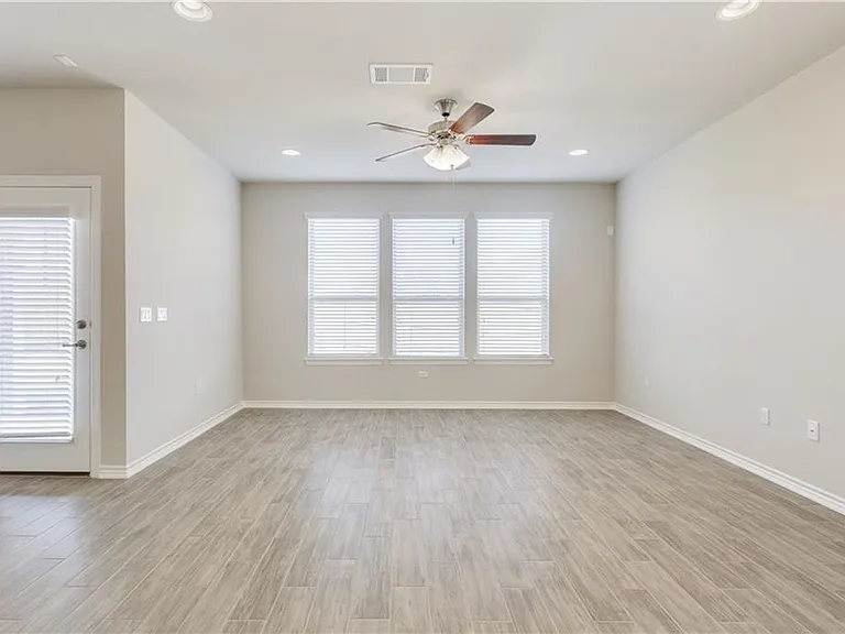14202 McCoy Loop — Photo 13