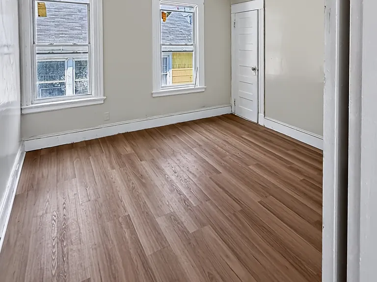 31 Vermont St #3 — Photo 7