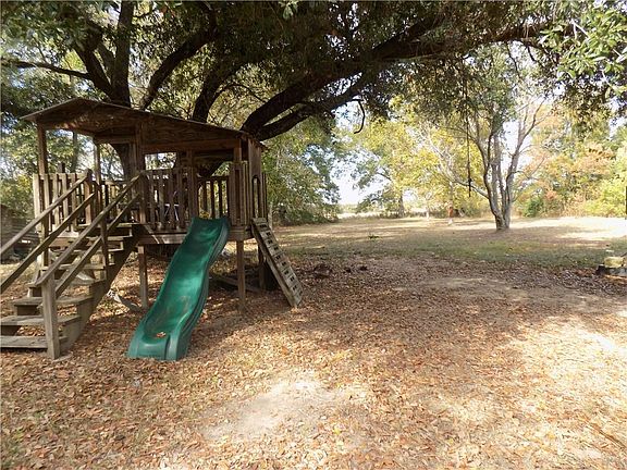5th image of 259 Magnolia Ln