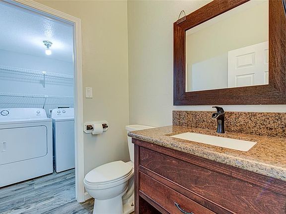 5th image of 9400 Doliver Dr APT 1