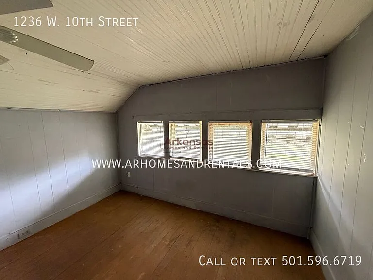 1236 W 10th St — Photo 7